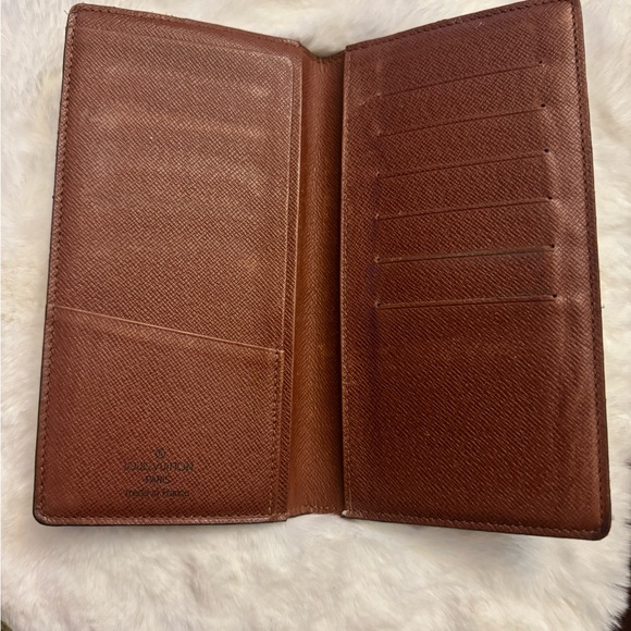 Louis Vuitton Monogram Checkbook Wallet - Picture 5 of 13